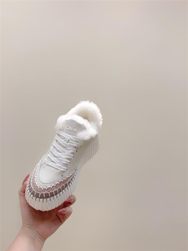 2025112815389222 390